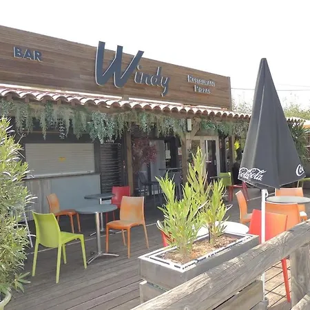 T3 Vue Avec Grande Terrasse Et Parking