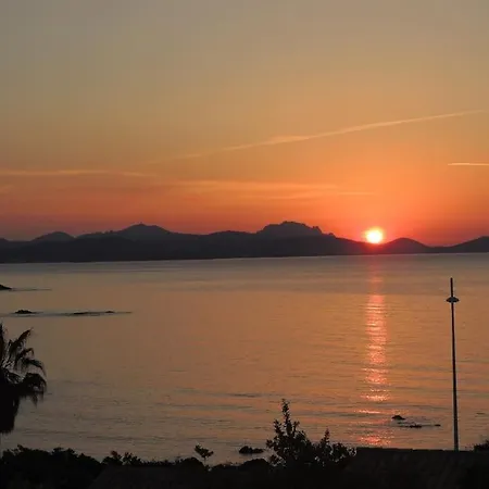 公寓 T3 Vue Avec Grande Terrasse Et Parking *