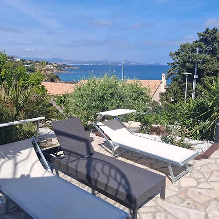 T3 Vue Avec Grande Terrasse Et Parking Apartment Les Issambres